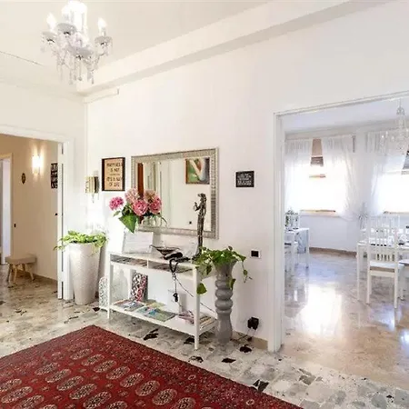 بيت ضيافة Attico Di Luna 2*