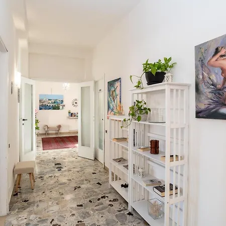 بيت ضيافة Attico Di Luna 2*